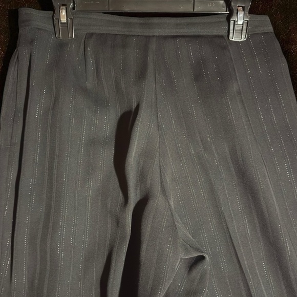 Elegant Tahari ASL Size 12 Petite Black Silver Lurex Pinstripes Dressy Pantsuit - Picture 14 of 16